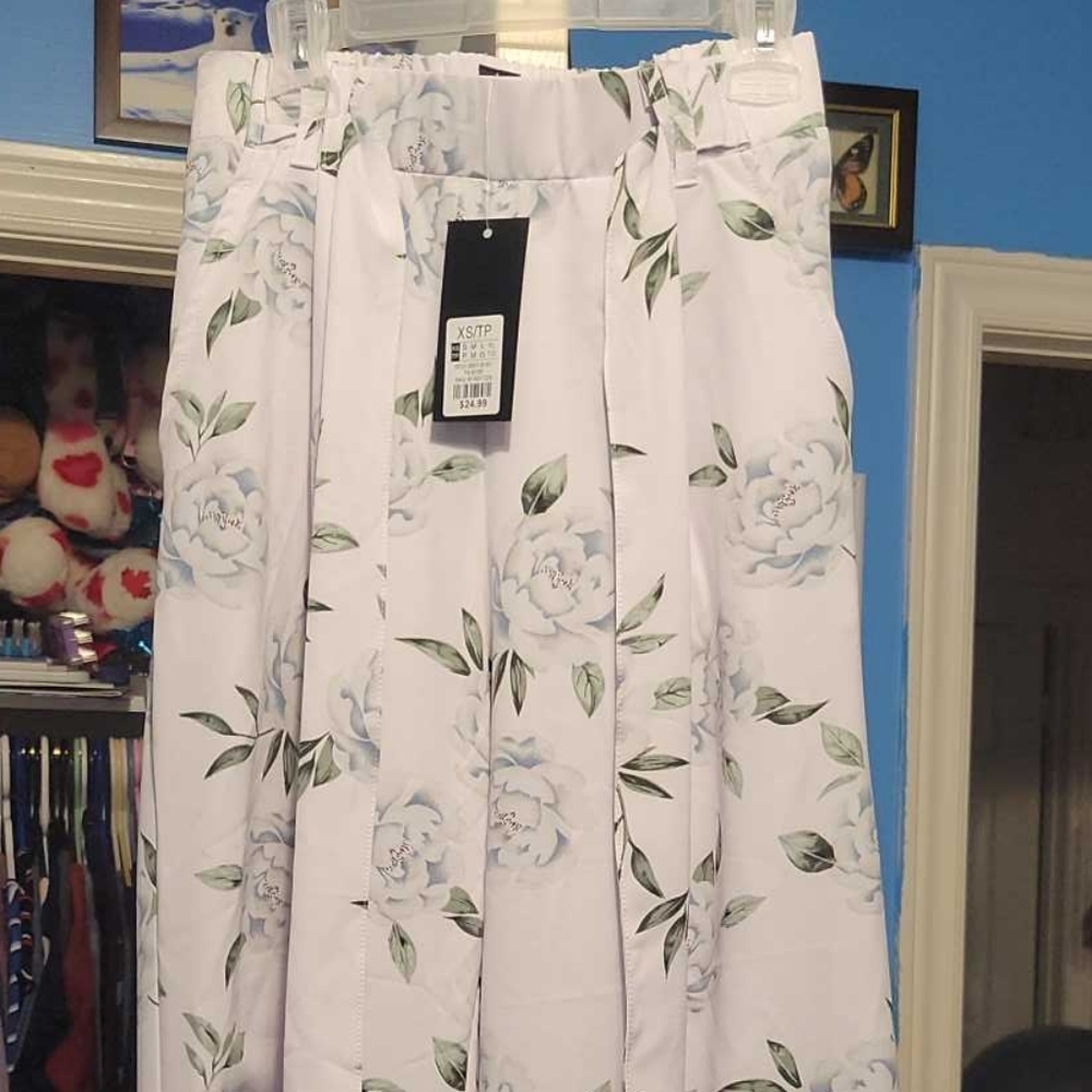 Flare pants new with tags - Picture 1 of 4